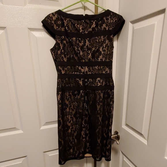 Adrianna Papell Dress Size 6 - Picture 4 of 5